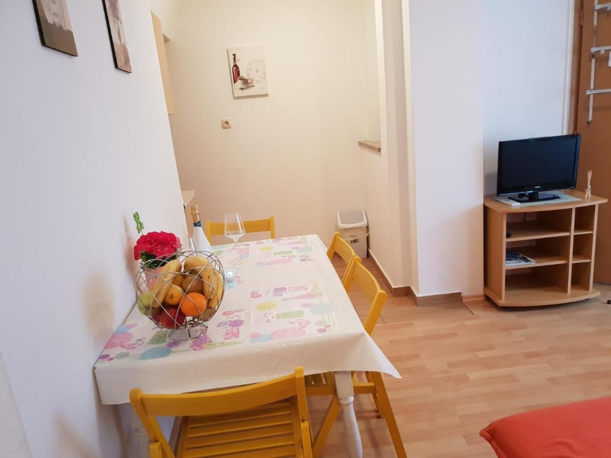 Apartmani Luka Crikvenica Exterior foto