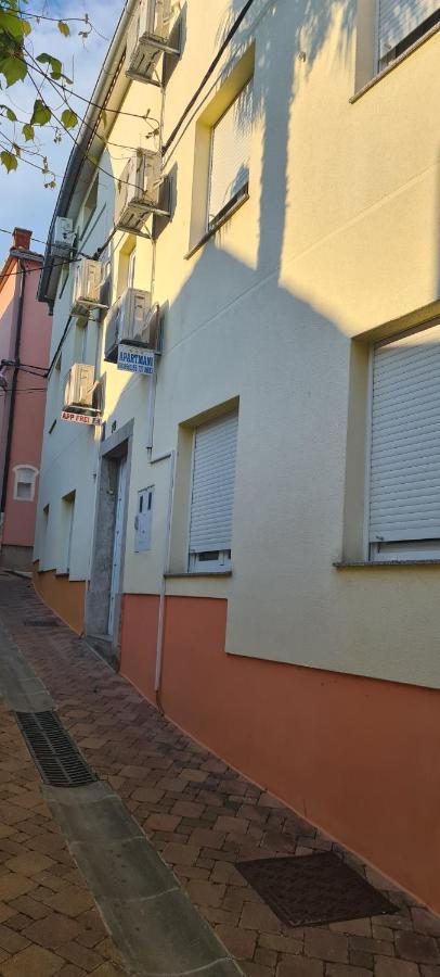 Apartmani Luka Crikvenica Exterior foto