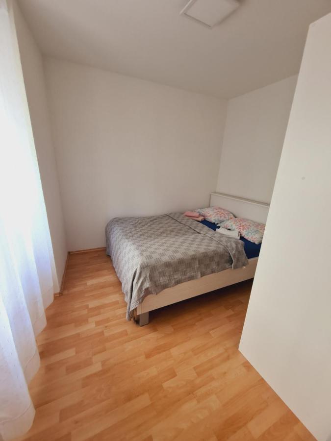 Apartmani Luka Crikvenica Exterior foto